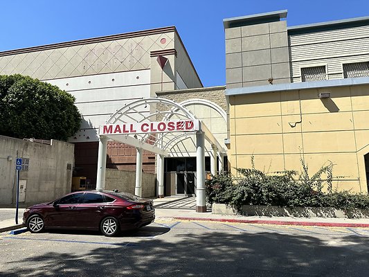 Mall