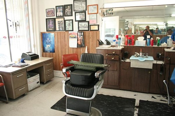 th front barber 005