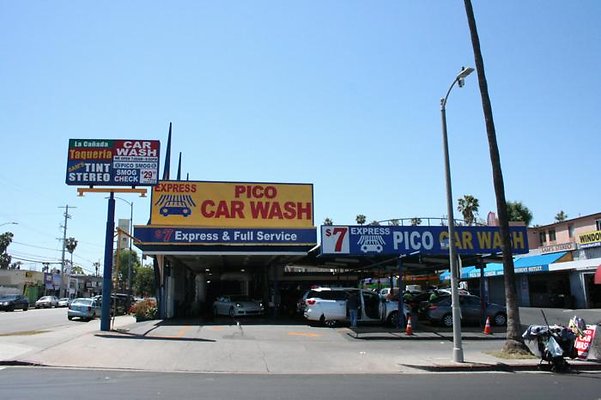 th pico car wash 021