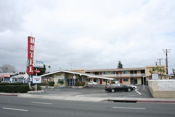 th motel riveria 003