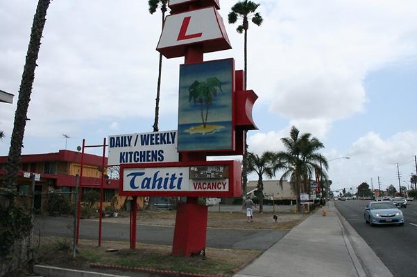 th tahiti Motel 003