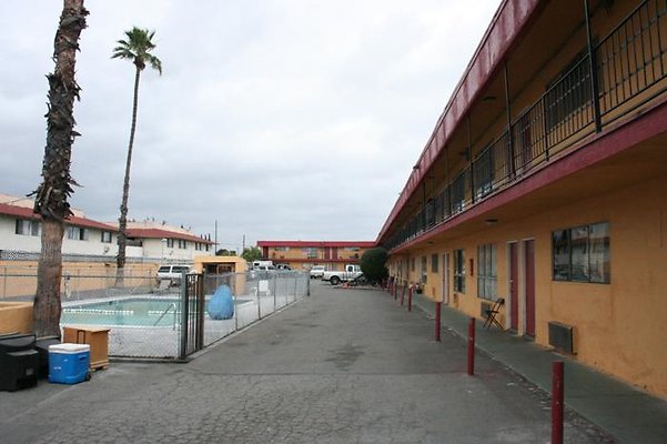 th tahiti Motel 015