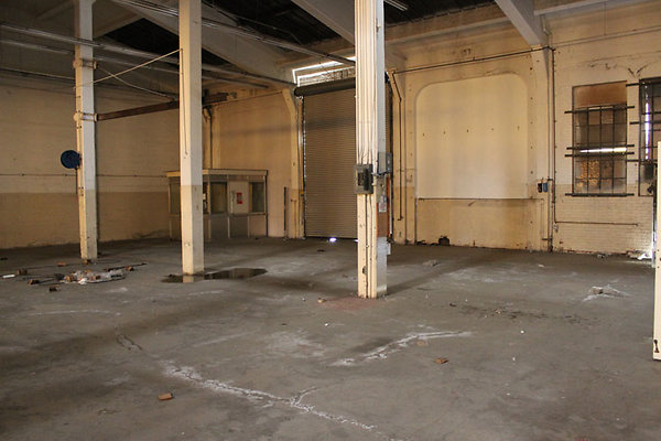 Warehouse-Interior-63
